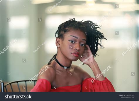 Pretty Black Female Dreadlocks Naked Shoulders Stock Photo 1009351099