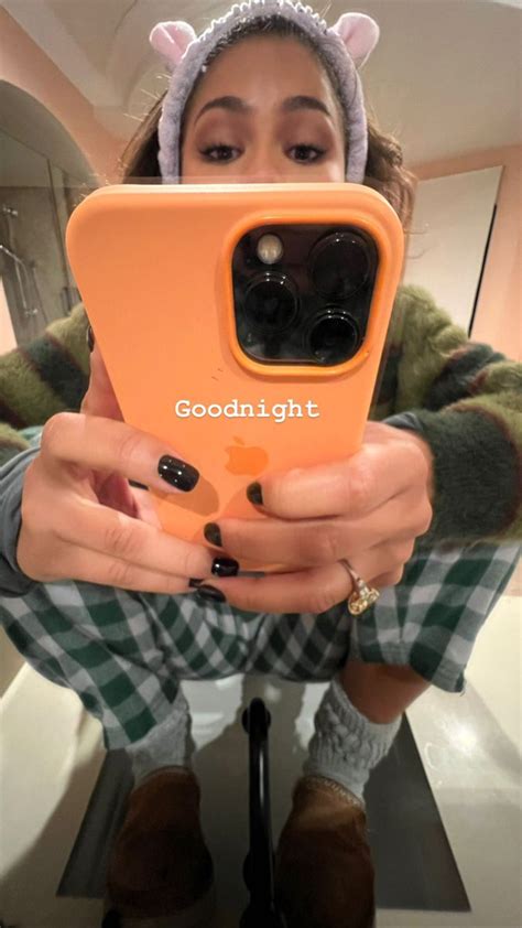 Zendaya Updates on Twitter: "Zendaya on Instagram Stories, “Goodnight”"