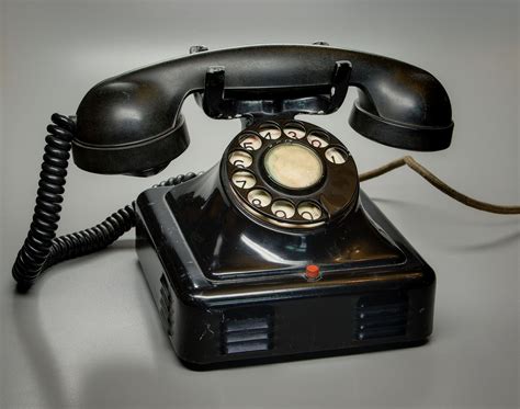 First Transatlantic Telephone Call - This Day in Tech History