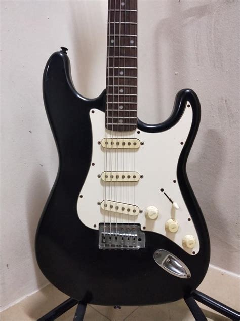 Epiphone Stratocaster Hobbies And Toys Music And Media Musical