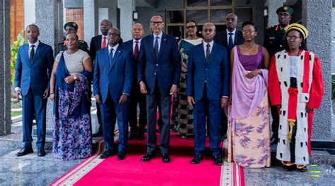 Perezida Kagame Yakiriye Indahiro Zabayobozi Bashya Amafoto