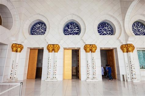 Premium Photo | Sheikh zayed grand mosque interior