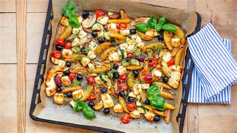 Mediterranes Ofengem Se Mit Halloumi K Se Ndr De Ratgeber Kochen