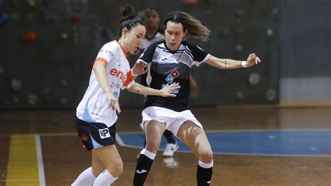 Iria Saeta Renueva Con El Ourense Envialia