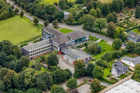 Breckerfeld Aus Der Vogelperspektive Schulgeb Ude Der St Jacobus