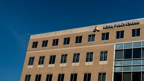 Akron Public Schools reaches tentative agreements with SEIU units