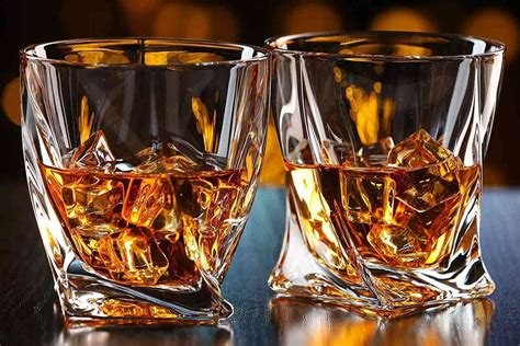 Snag This Set Of Whiskey Glasses While They’re 56 Off