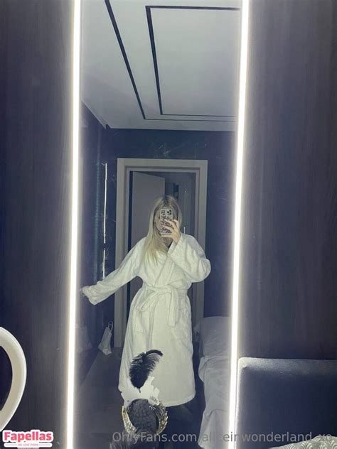 Aliceinwonderland Xo Aka Alleyinwonderland Xo Nude Leaks OnlyFans