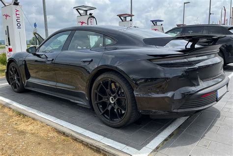 1 000 Hp Porsche Taycan Turbo Gt Prototype Shows Impressive Charging Curve Autoevolution