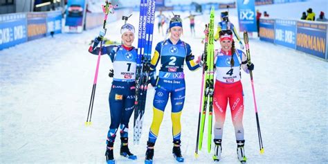 Engelbergerin Lena Häcki Gross wird bei Hochfilzen Biathlon Zweite