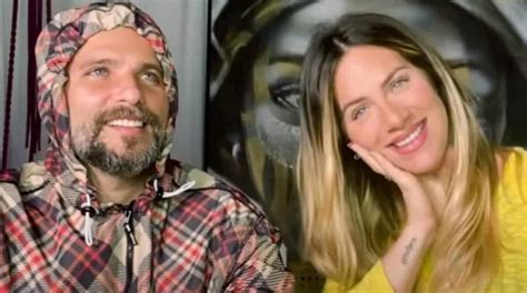 Giovanna Ewbank e Gagliasso deixam a maternidade seu bebê