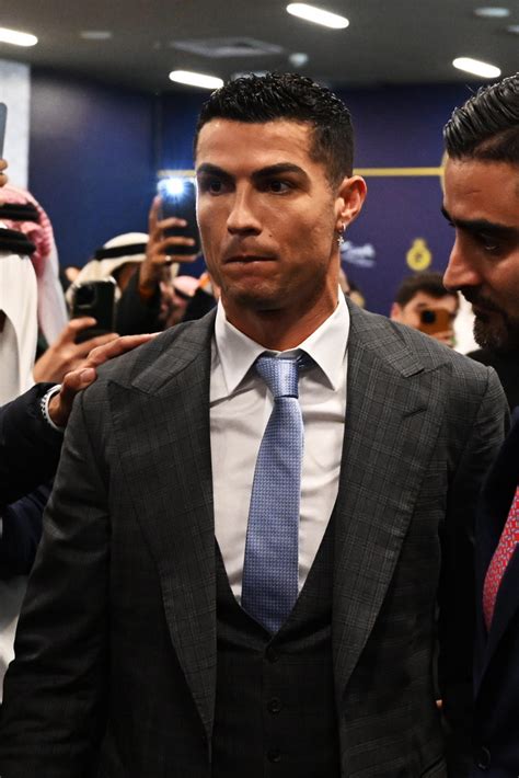 Cristiano Ronaldo Presentado Como Nuevo Jugador Del Al Nassr Un