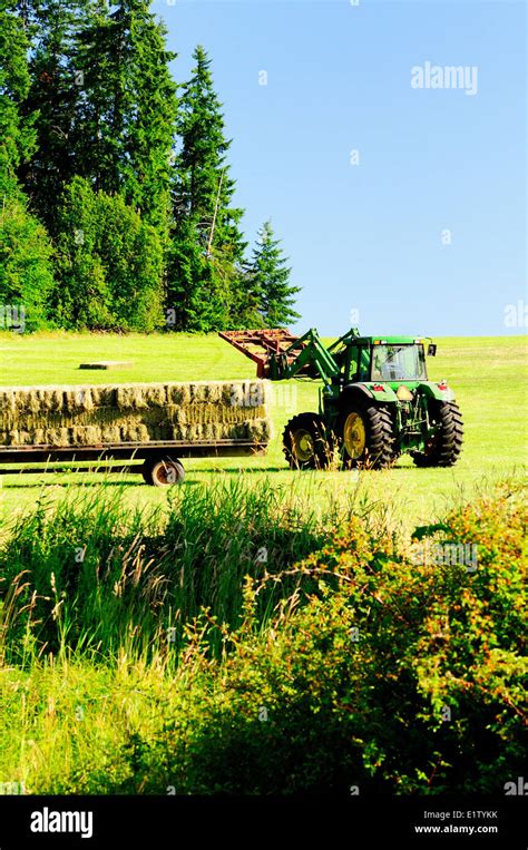 Straw Bales And Tractors Hi Res Stock Photography And Images Alamy