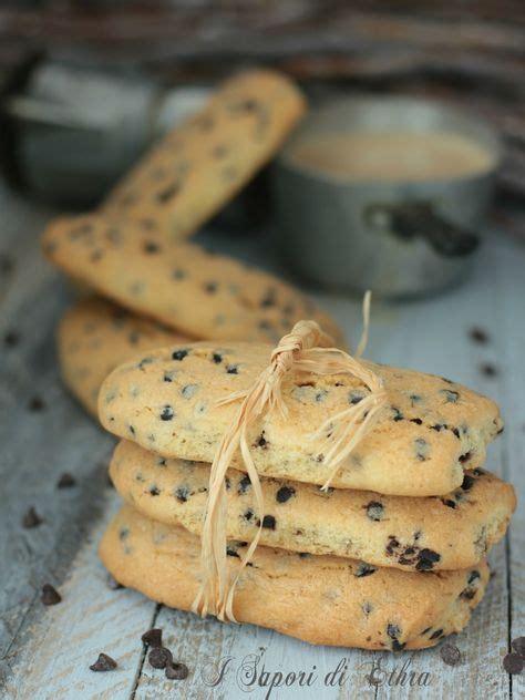 Biscotti Inzupposi Con Gocce Di Cioccolato