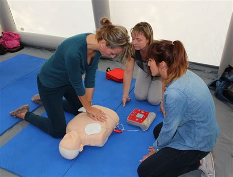 El Servicio De Urgencias Del Hospital Joan Xxiii Hace Formaci N En Rcp