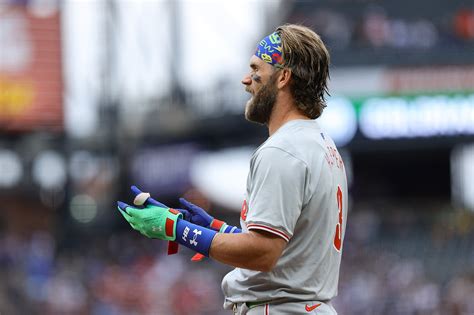 Bryce Harper Questions Umpire S Professionalism After Bizarre Ejection