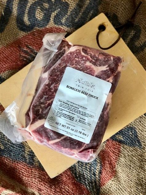 Boneless Beef Chuck Roast 3 Pounds — Twin Folk Farms