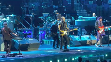 Bruce Springsteen Tampa Setlist Candi Corissa