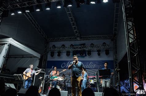 Fundação de Arte de Niterói Ana Carolina e Mart nália no Circuito