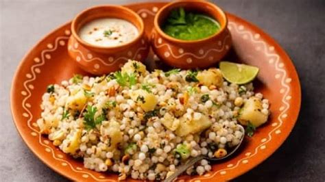 Navratri Vrat Recipes Know How To Make Falahari Sabudana Khichdi Recipe In Hindi Navratri