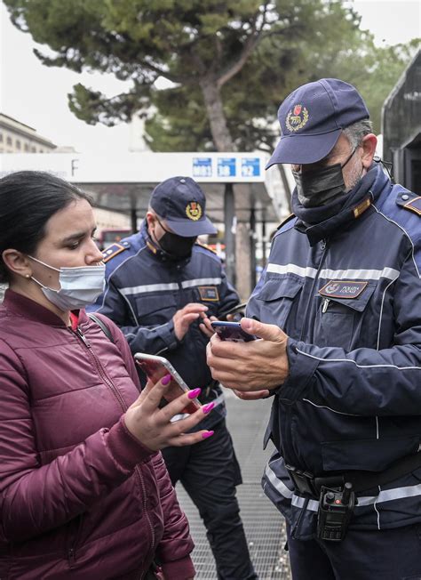 No Vax E I Euro Della Discordia Troppo Pochi La Multa Ridicola