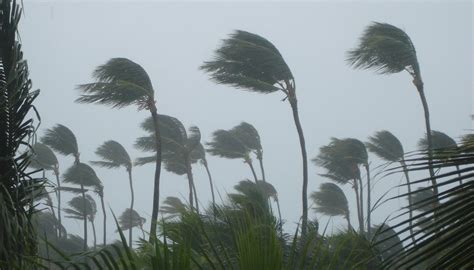 The Stages Of Mid Latitude Cyclones Sciencing