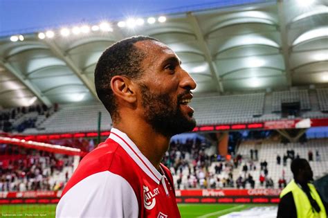 Mercato Reims Abdelhamid Prolonge Le Plaisir