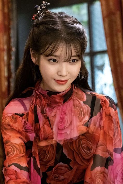 Iu Cute Hotel Del Luna Iu Hair Cute Korean Girl Korean Girl