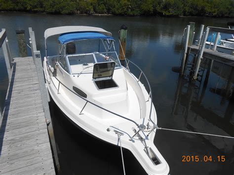 Wellcraft 24 Walkaround Boat For Sale Waa2