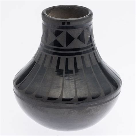 Blue Corn Pueblo 1921 1999 Pueblo Black Pot Sold At Auction On