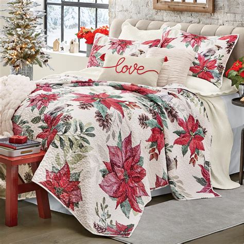 Poinsettia Oversized Quilt | Country Door