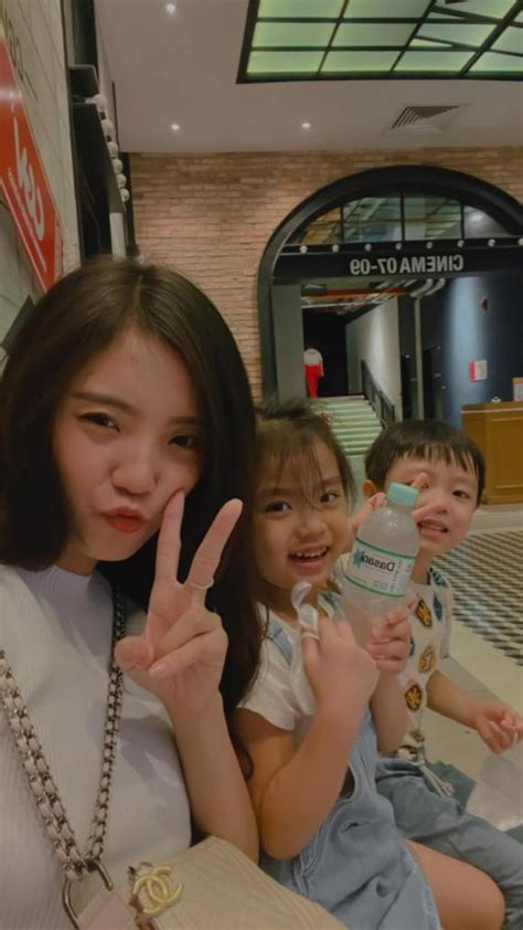 Hot girl Lâm Á Hân tiết lộ đã sinh con thứ 3