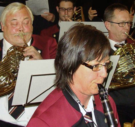 Nussbaumfest Mit Viel Musik Laufenburg Badische Zeitung