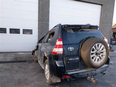 Tailgate Toyota Land Cruiser 30 D 4d F 16v Van