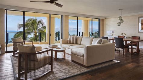 Elite Oceanfront Suite in Maui | Four Seasons Resort