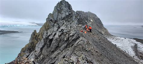 Estudian El Riesgo De Erupciones Volc Nicas En Cercan As A Una Base