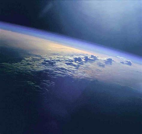 Delays for the Earth's Oxygen Atmosphere - Universe Today