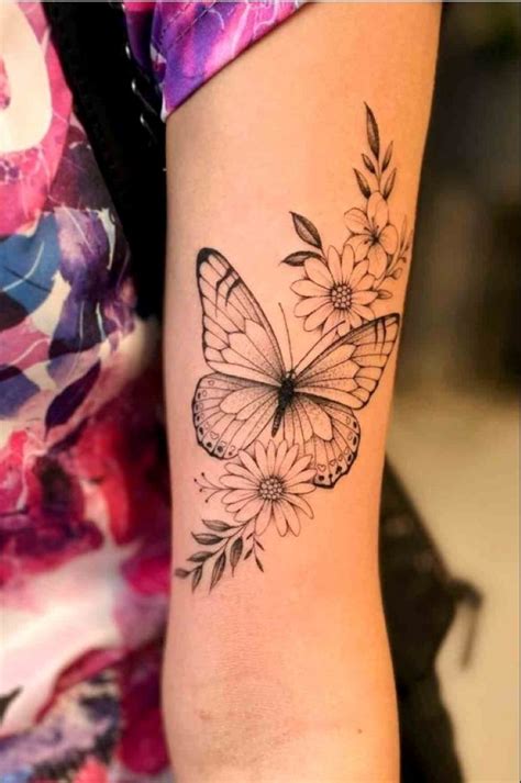 Elegancia Alada El Encanto Del Tatuaje De Mariposa En El Brazo Para