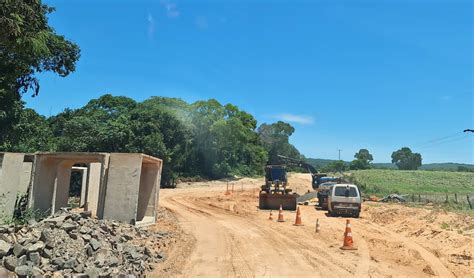 Estrada Da Barranqueira Recebe Revestimento Prim Rio Para Facilitar