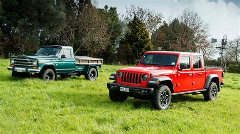 Jeep J20 Crew Cab