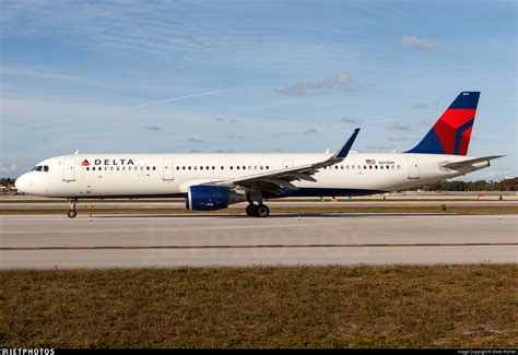 N311DN Airbus A321 211 Delta Air Lines Oliver Richter JetPhotos