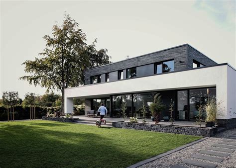 75 Jahre REHAU | REHAU Industries