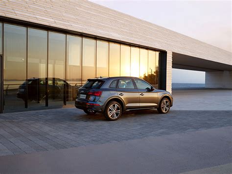 Audi Q5L on Behance