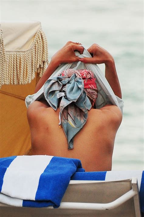 Jennifer Lopez W Bikini Na Pla Y Seksowna Plejada Pl