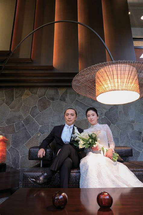 花嫁を見守ってきた由緒ある神社で新しい家族との絆を深める1日を 日本の結婚式