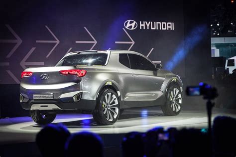 Hyundai S Santa Cruz Crossover Truck Concept Boasts Extendable Bed