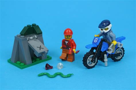 Lego 60170 Off Road Chase Review Brickset