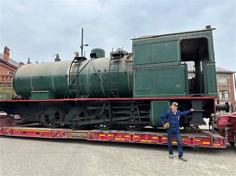 Oude Stoomlocomotief Van De Mijn Aangekomen In Beringen Vrt Nws Nieuws