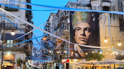 Forcella e via Duomo si preparano così alla festa Scudetto Napoli