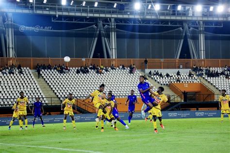 Football 5e journée de la ligue 1 Victoire de l ASEC Mimosas 2 1